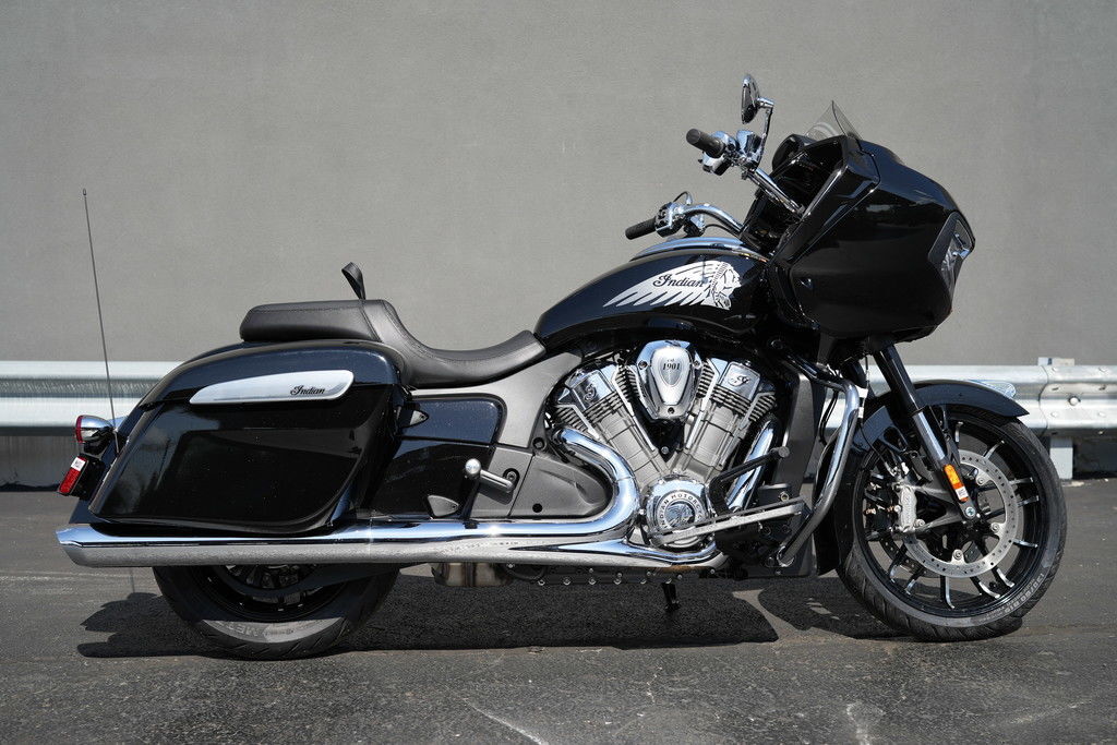 2026 Indian Motorcycle Challenger Limited Black Metallic LIMITED in Elmhurst, IL