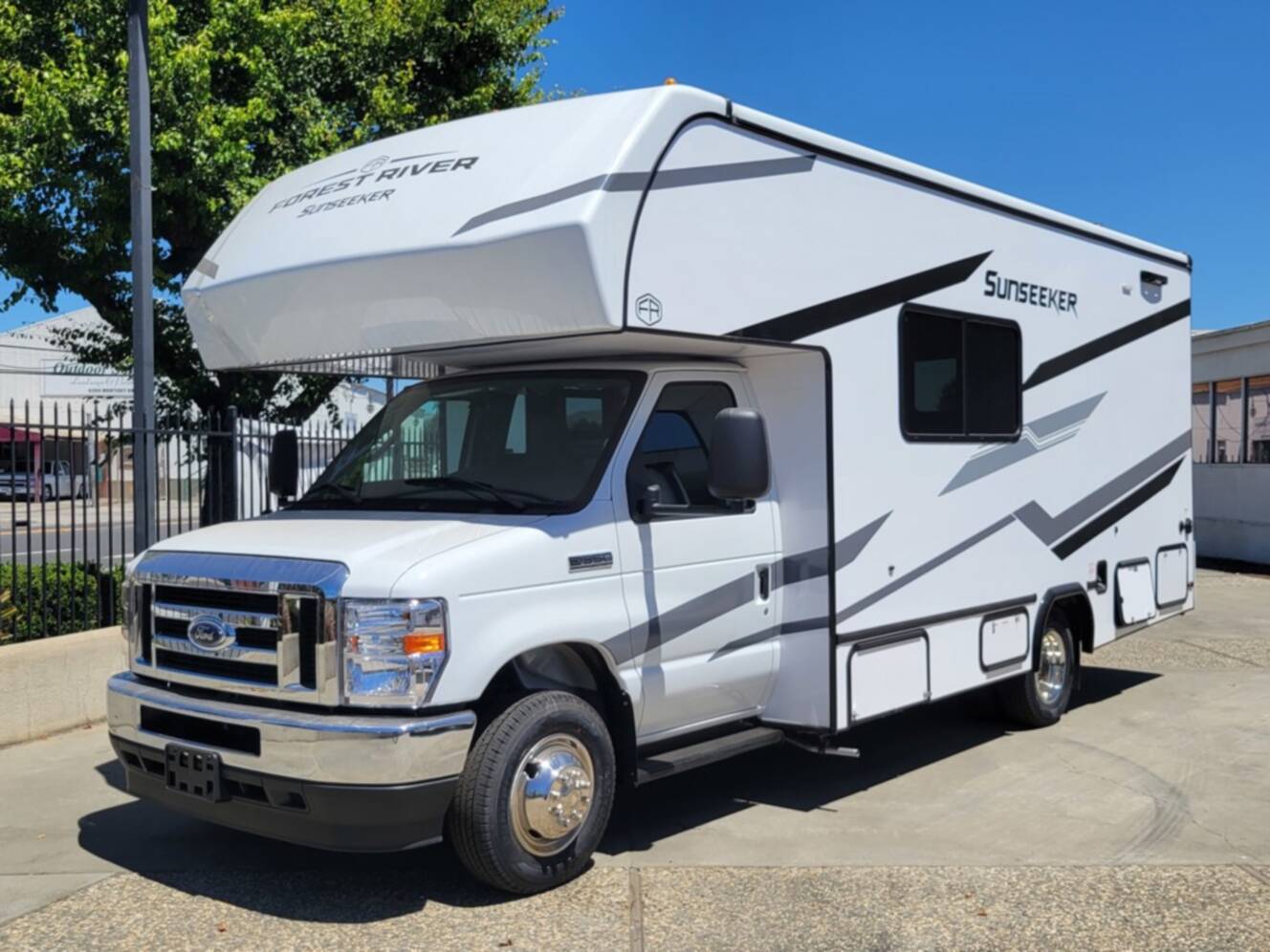 A photo of this 2026 Forest River Rv Sunseeker LE 2350LE Ford