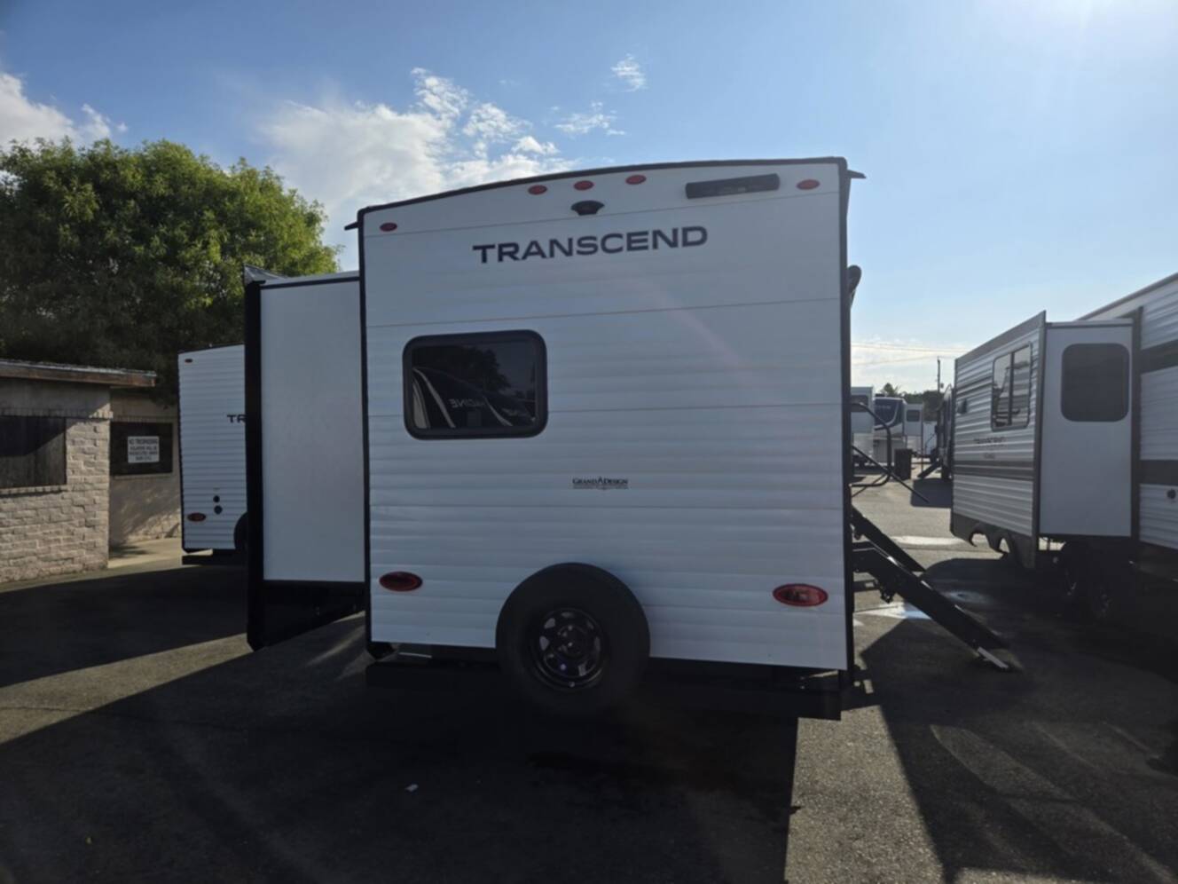 A photo of this 2026 Grand Design Transcend 325BHT