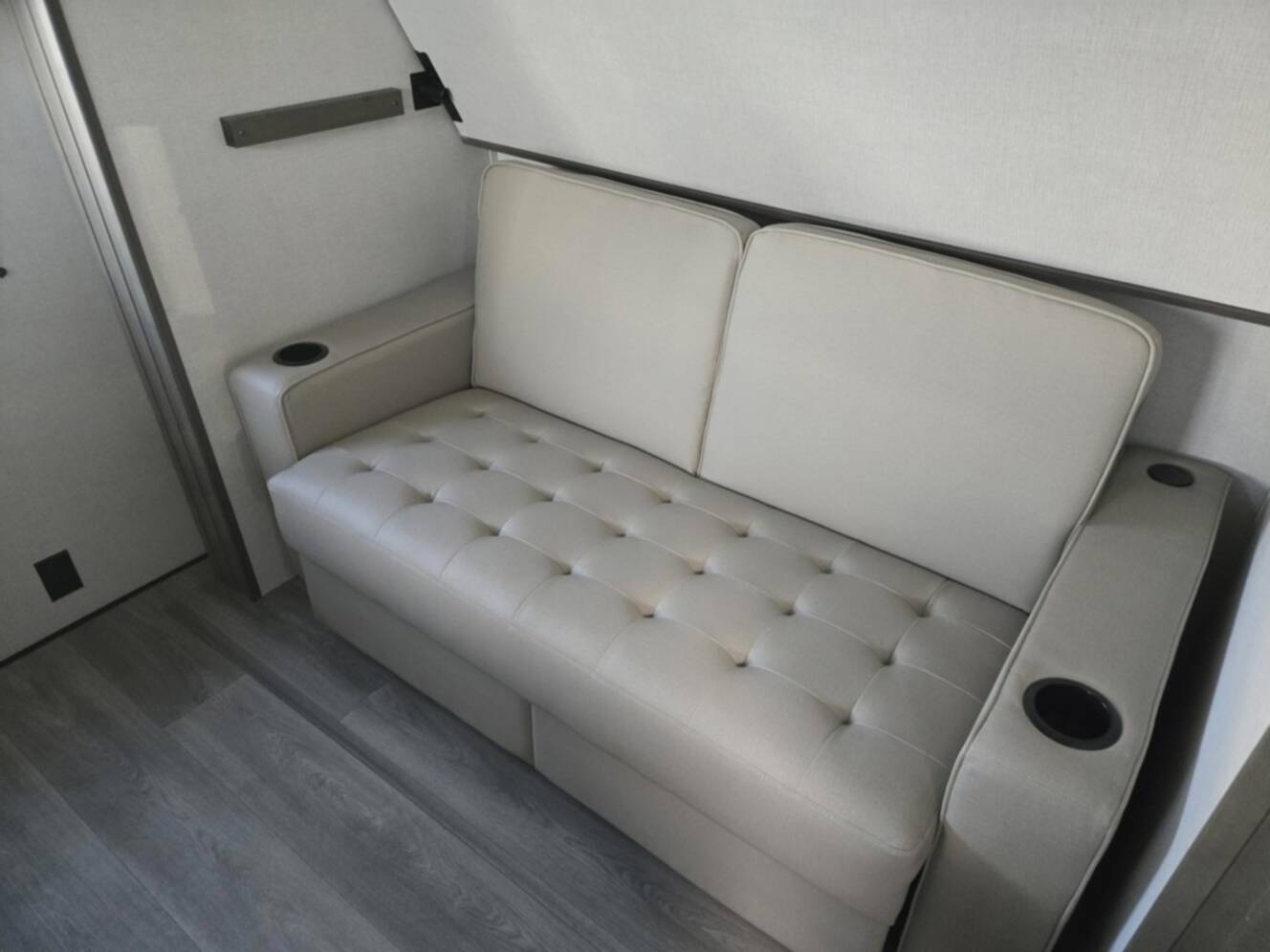 A photo of this 2026 Grand Design Transcend 325BHT