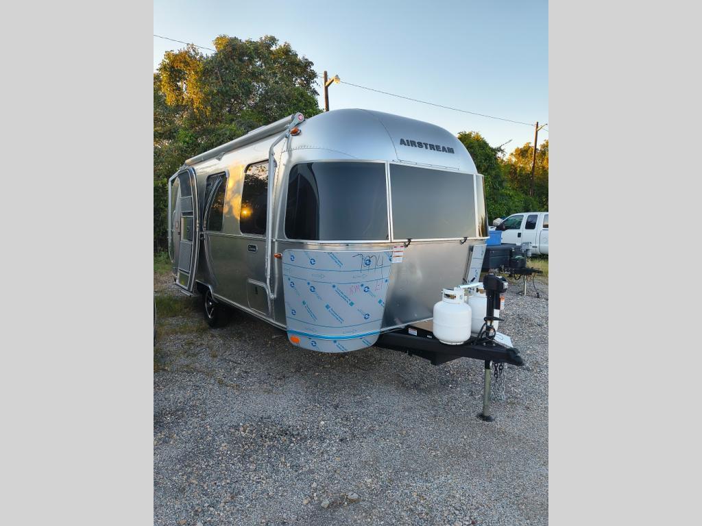2026 Airstream Caravel 22FB RV