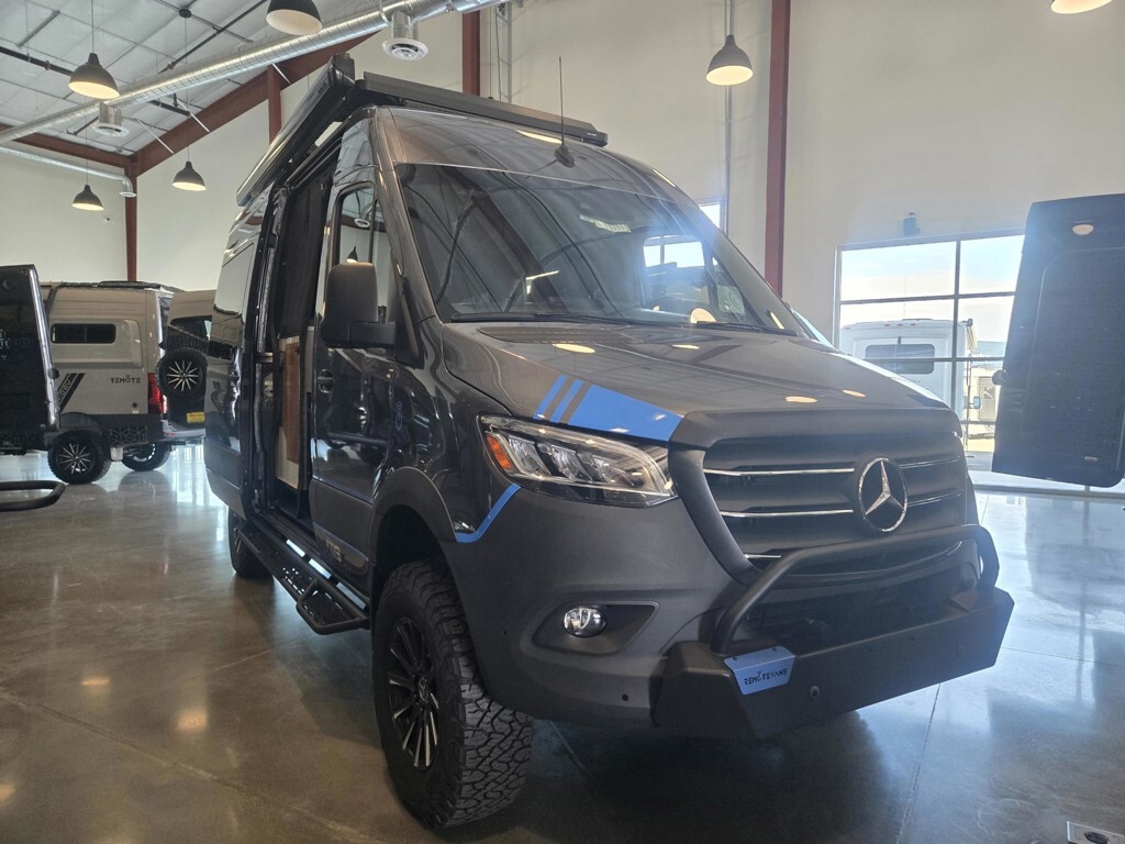 2025 Remote Vans Remote Vans Oasis RV