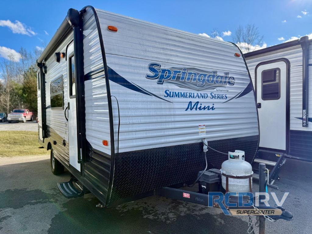 2017 Keystone Rv Summerland Mini 1850FL in sunbury OH