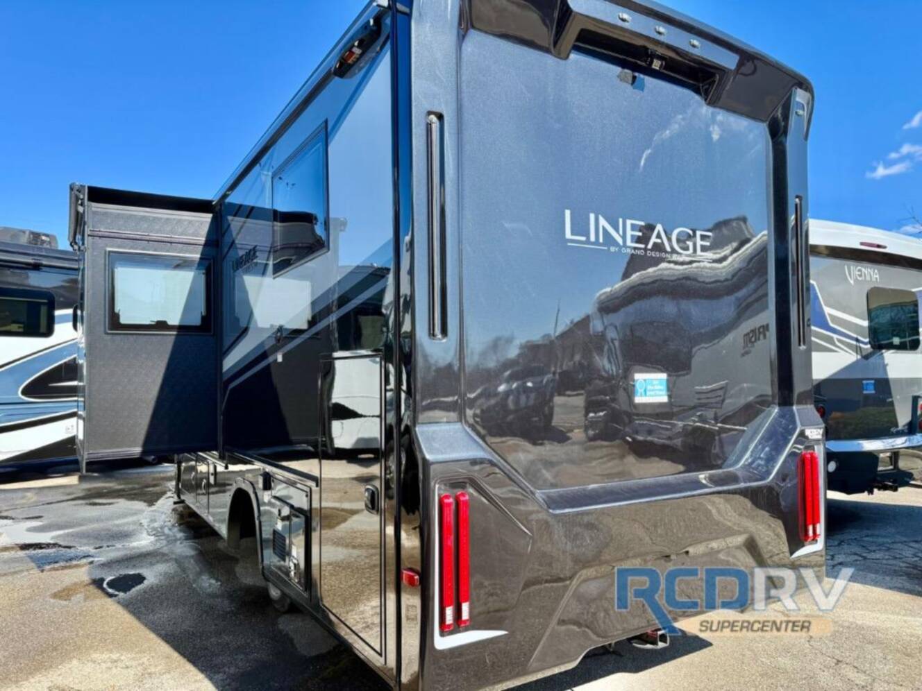 A photo of this 2026 Grand Design Lineage Series M 25TK