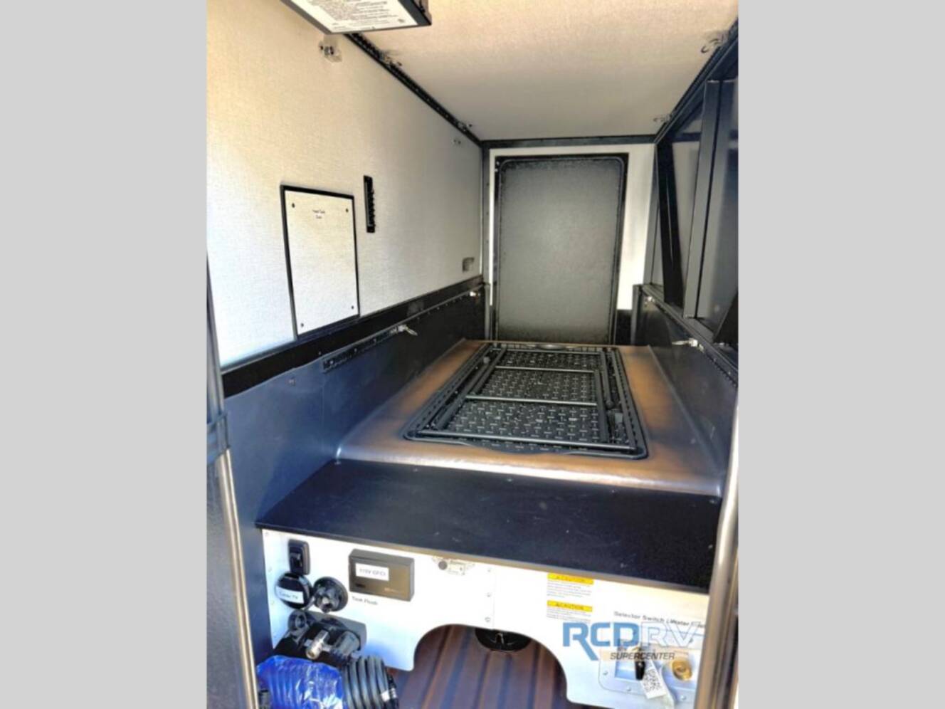 A photo of this 2026 Grand Design Lineage Series M 25TK
