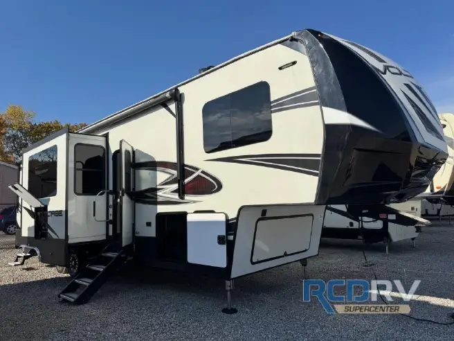 2018 Dutchmen RV Voltage V3605