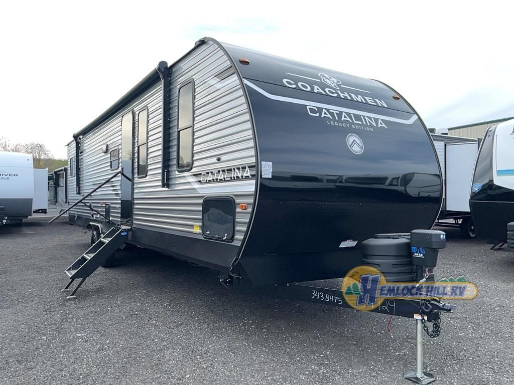 2025 Coachmen Rv Catalina Legacy Edition 343BHTS 2 Queen Beds in southington CT
