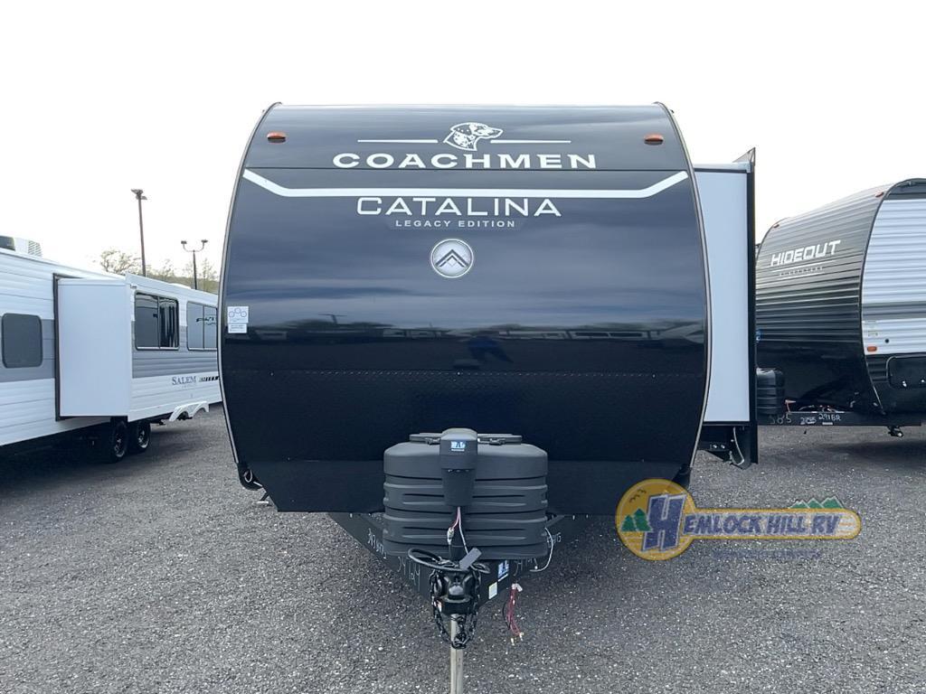 2025 Coachmen Rv Catalina Legacy Edition 343BHTS 2 Queen Beds in southington CT