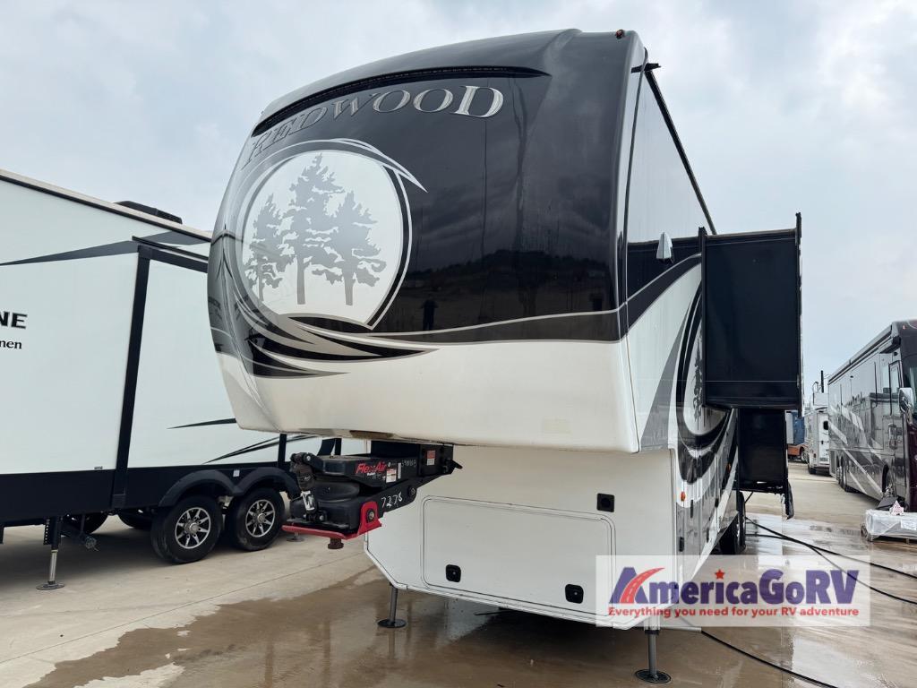 2017 Redwood Rv Redwood 3901WB in seguin TX