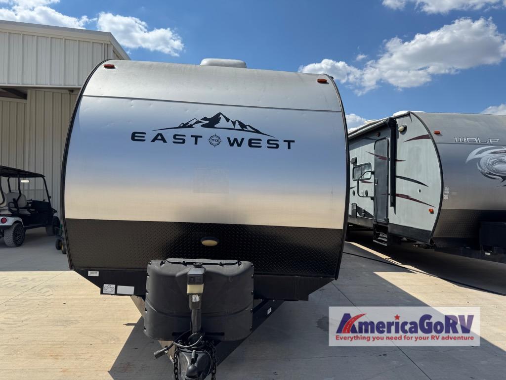 2020 East To West Della Terra 29 KRK in seguin TX