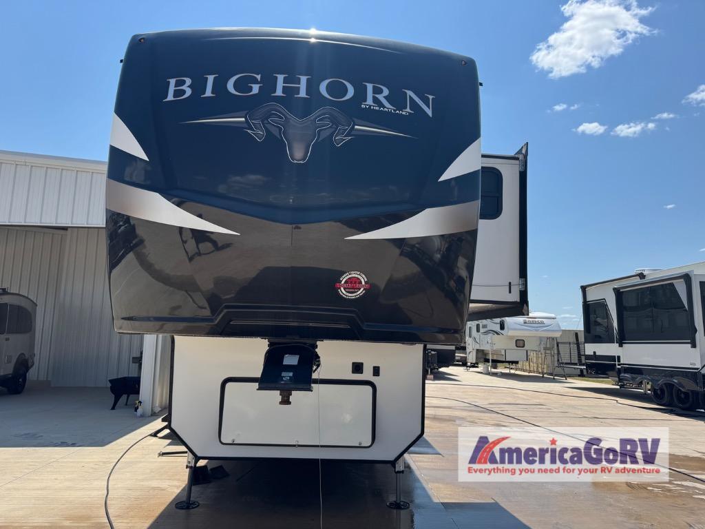 2020 Heartland Bighorn 3370EL in seguin TX