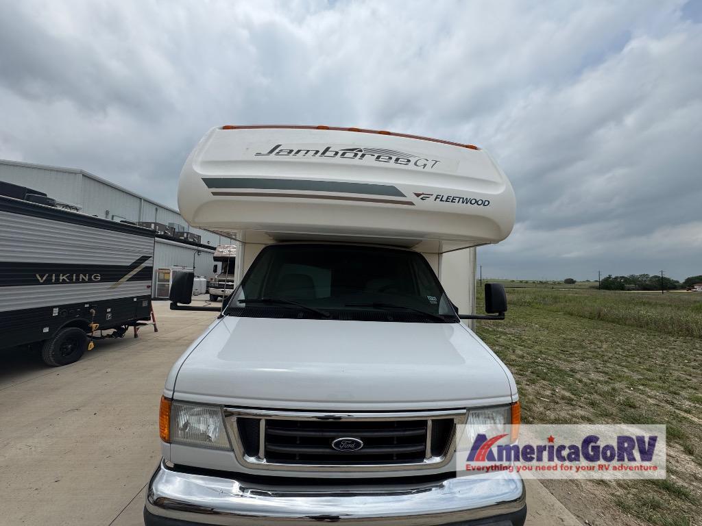 2005 Fleetwood Rv JAMBOREE 30U in seguin TX