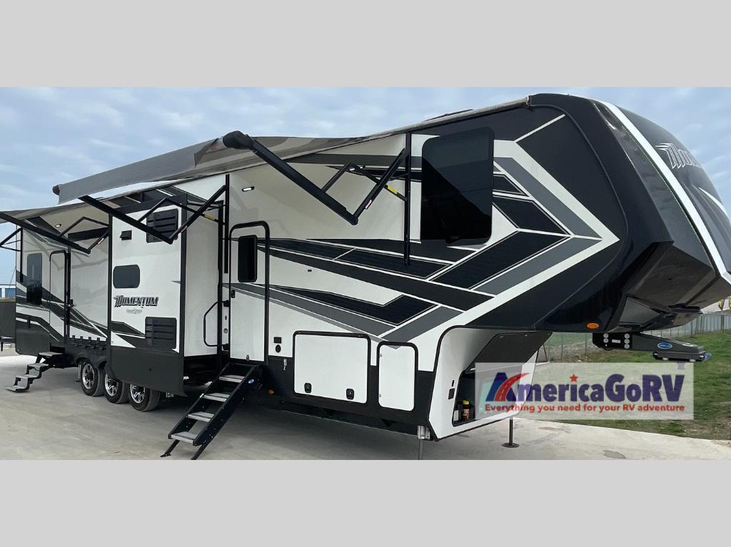 2021 Grand Design Momentum 399TH-R in comfort TX