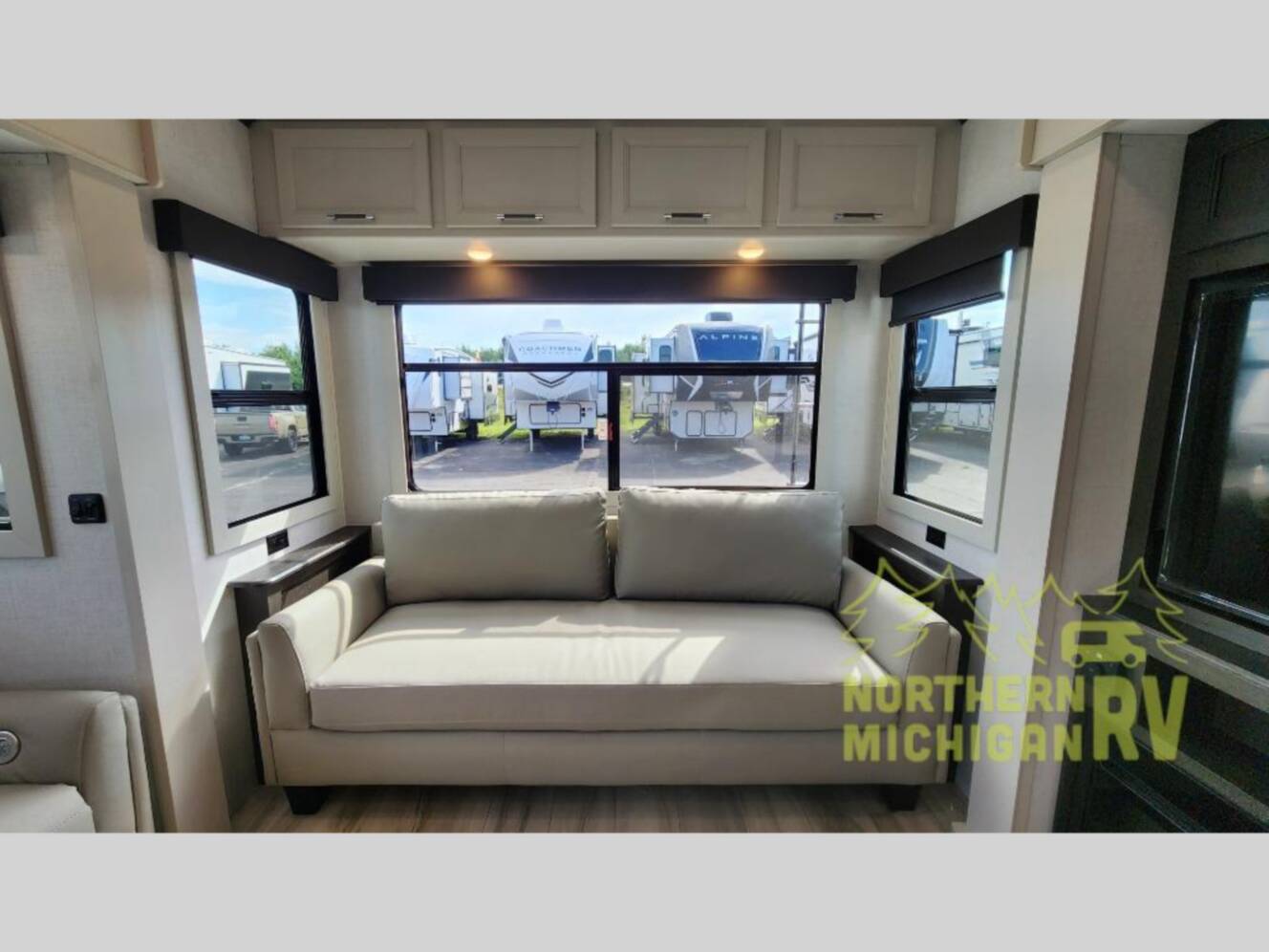 A photo of this 2026 Keystone Rv Arcadia Super Lite 292SLRL