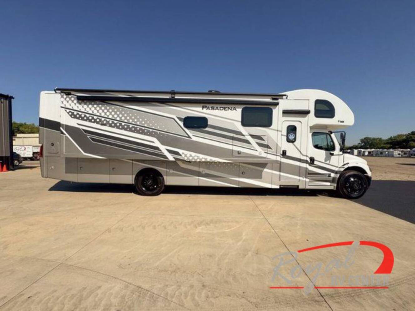 A photo of this 2026 Thor Motor Coach Pasadena 38DX