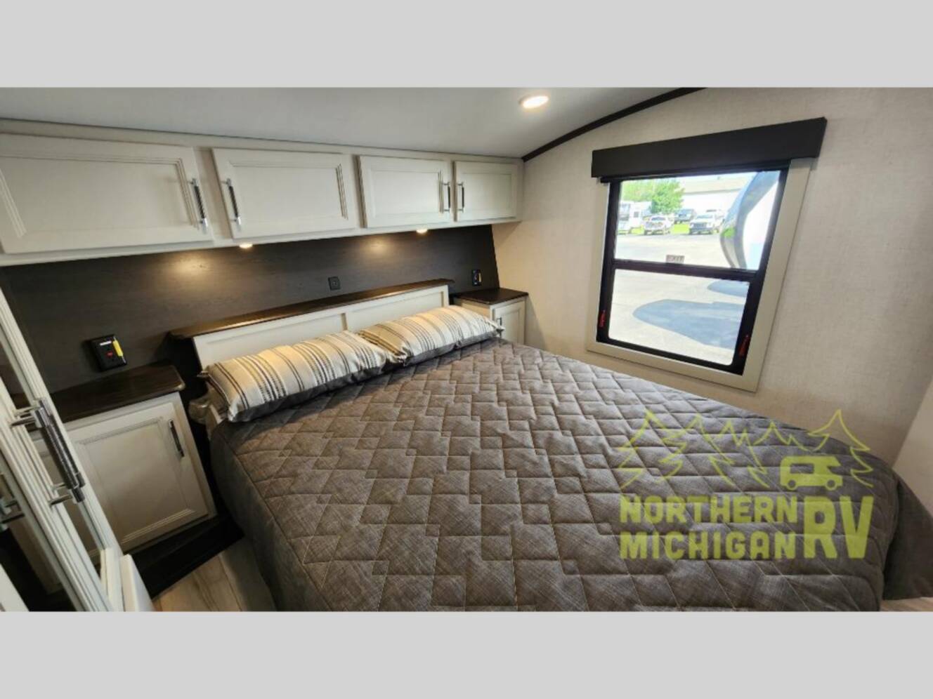 A photo of this 2026 Keystone Rv Arcadia Super Lite 292SLRL