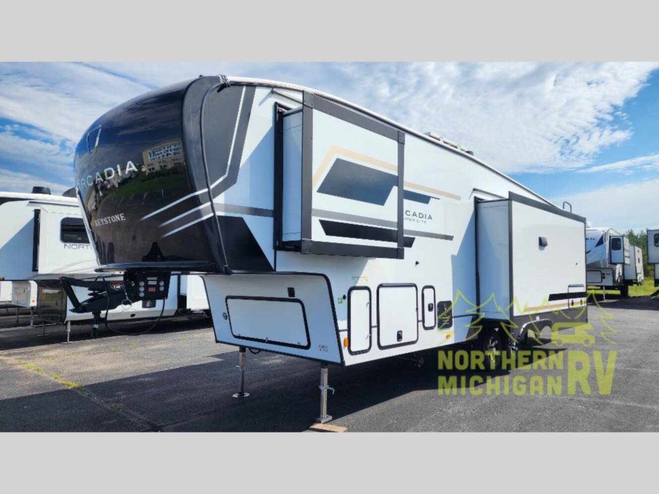 A photo of this 2026 Keystone Rv Arcadia Super Lite 292SLRL