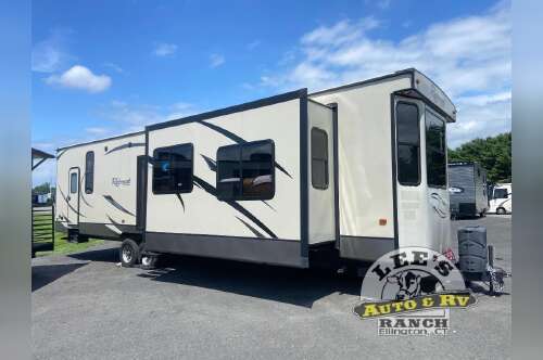2015 Keystone Rv Retreat 39MKTS in ellington CT