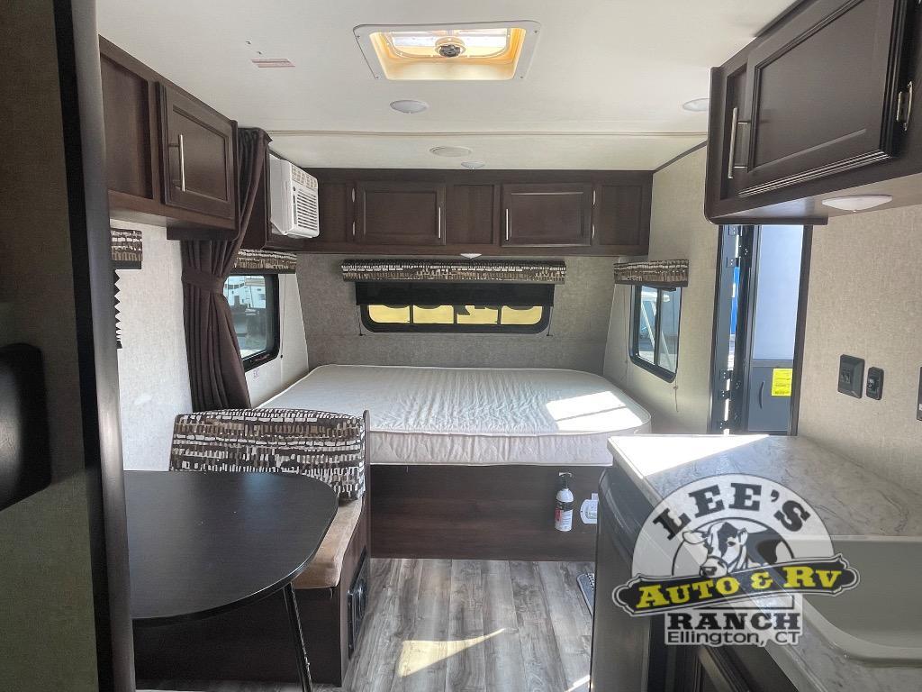 2019 Jayco Jay Flight SLX 7 174BH in ellington CT