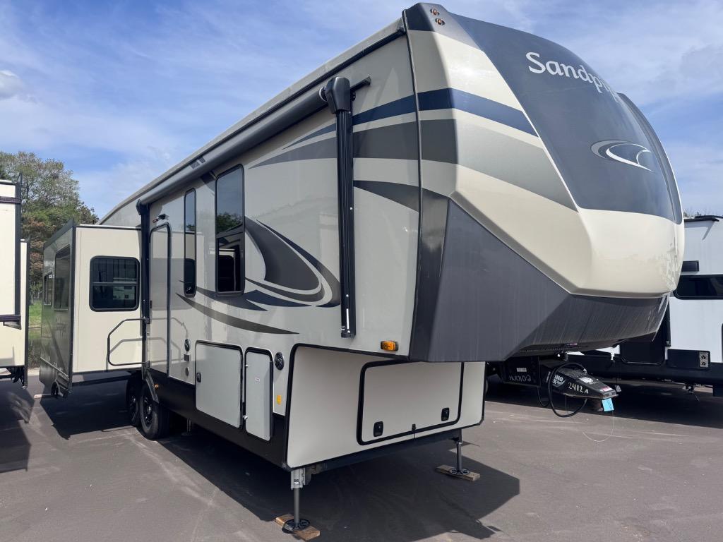 2021 Forest River Rv Sandpiper 321RL in ham lake MN