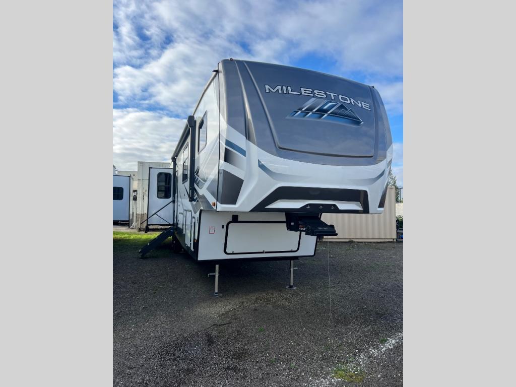2024 Heartland Milestone 377MB RV