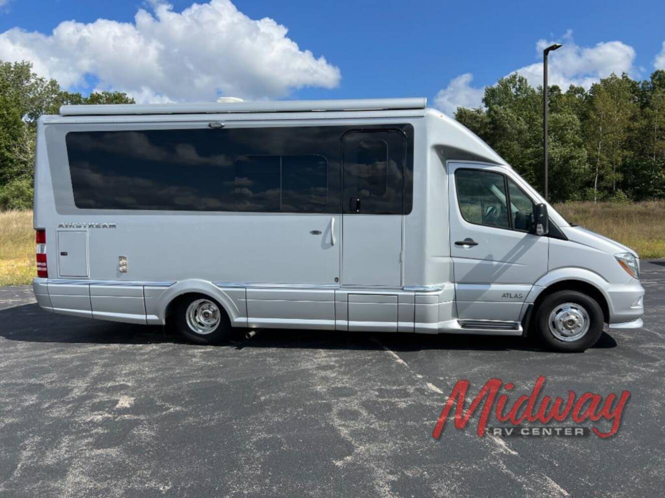 A photo of this 2019 Airstream Atlas Murphy Suite
