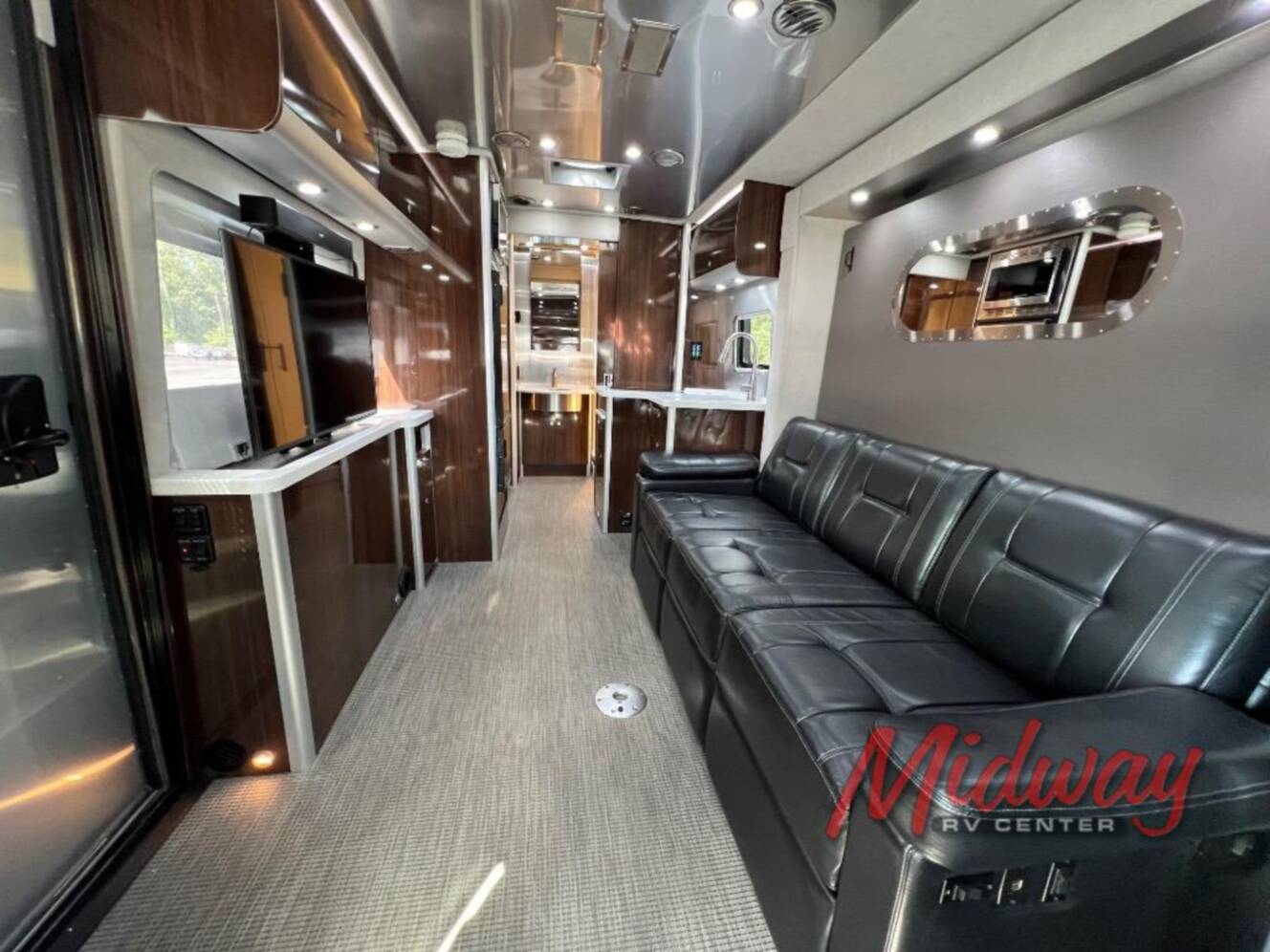 A photo of this 2019 Airstream Atlas Murphy Suite