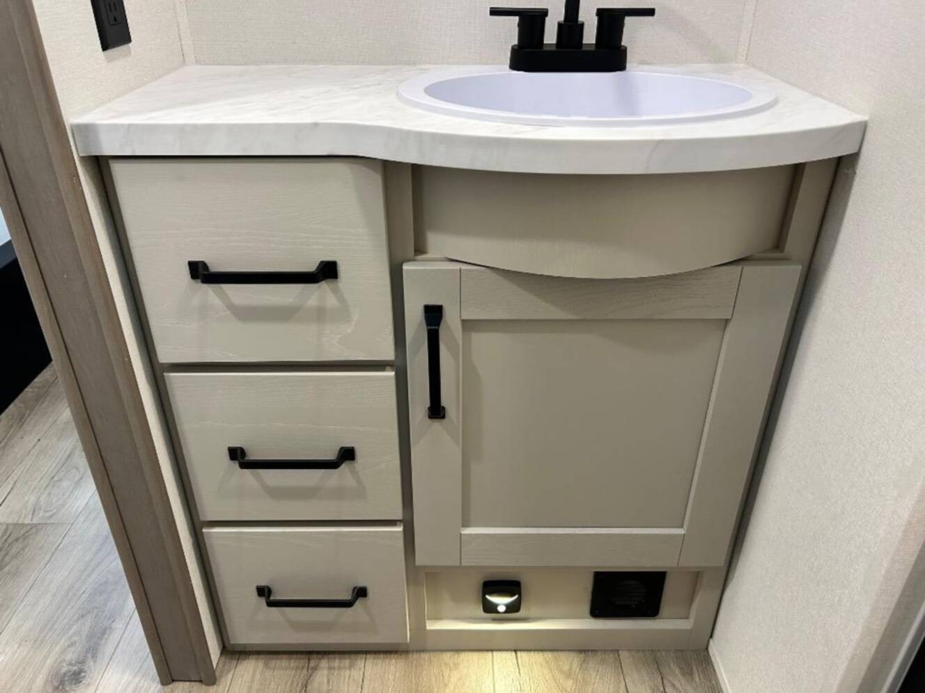 A photo of this 2026 Grand Design Reflection 100 Series 24RL