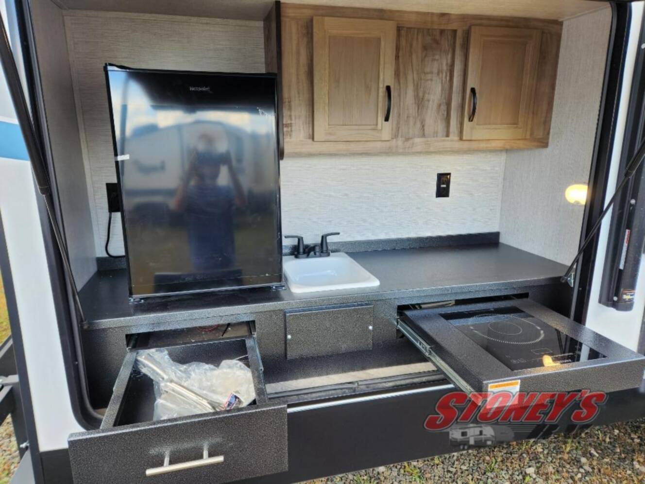A photo of this 2022 Palomino SolAire Ultra Lite 258RBSS