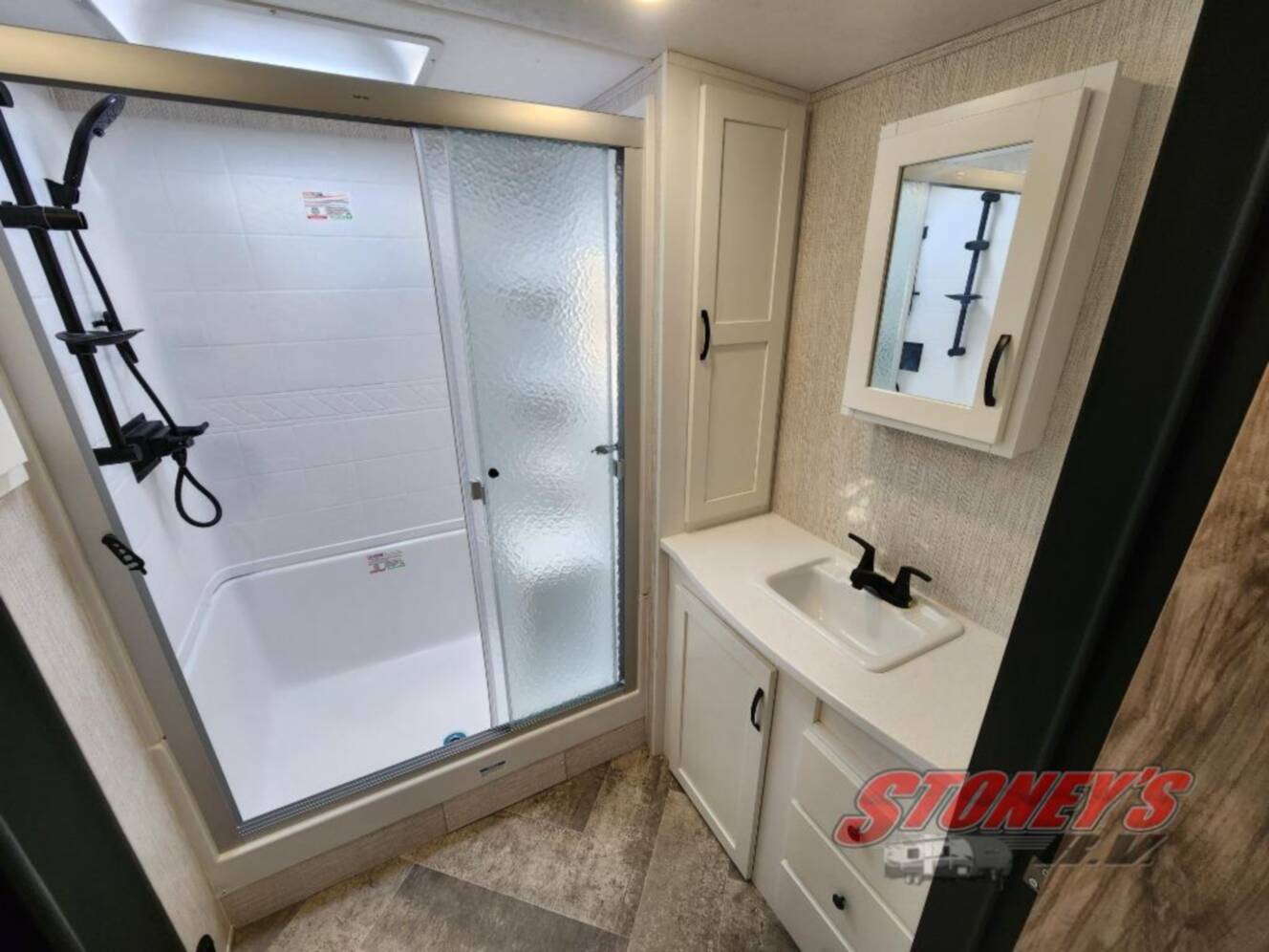 A photo of this 2022 Palomino SolAire Ultra Lite 258RBSS