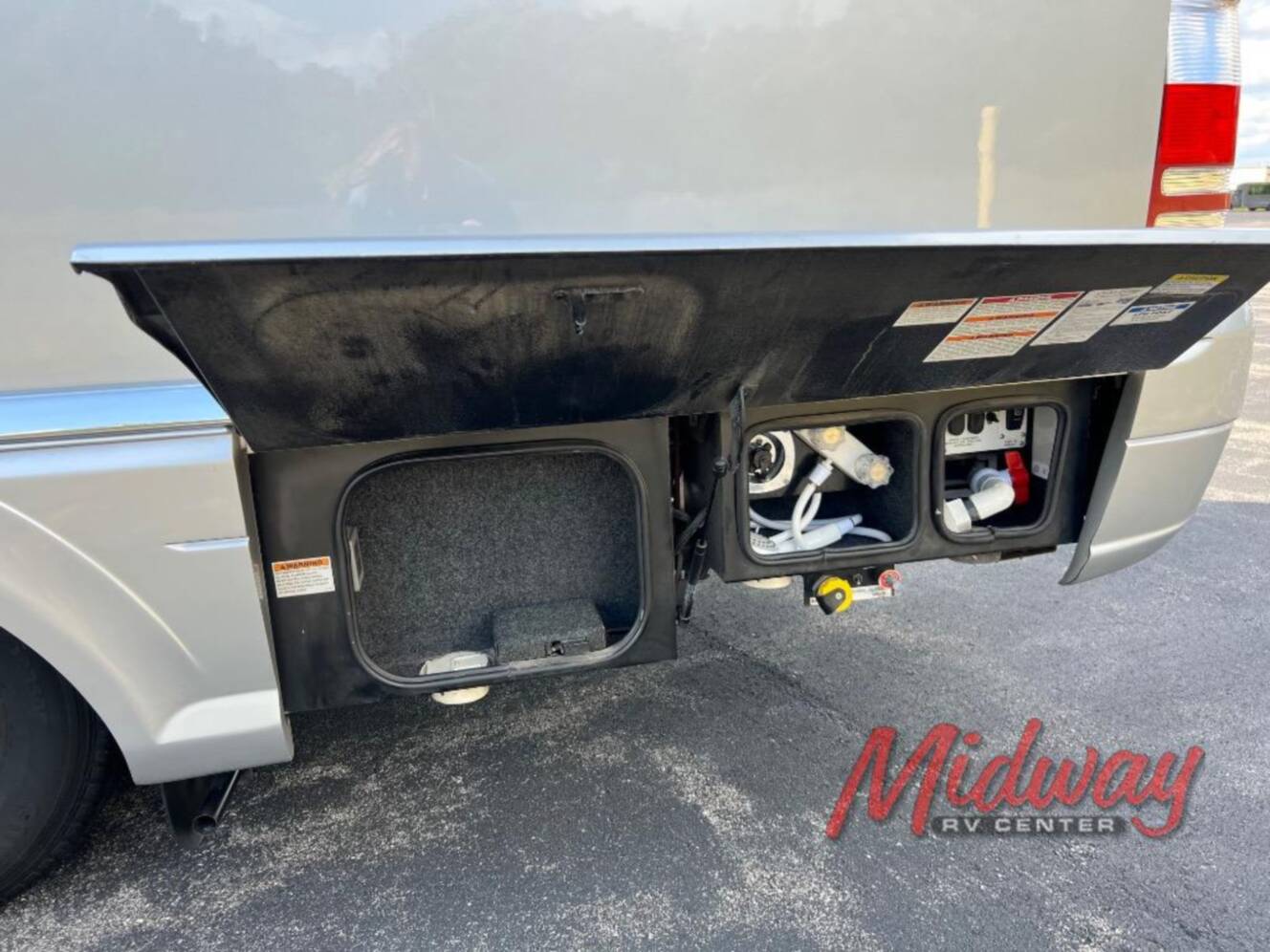 A photo of this 2019 Airstream Atlas Murphy Suite