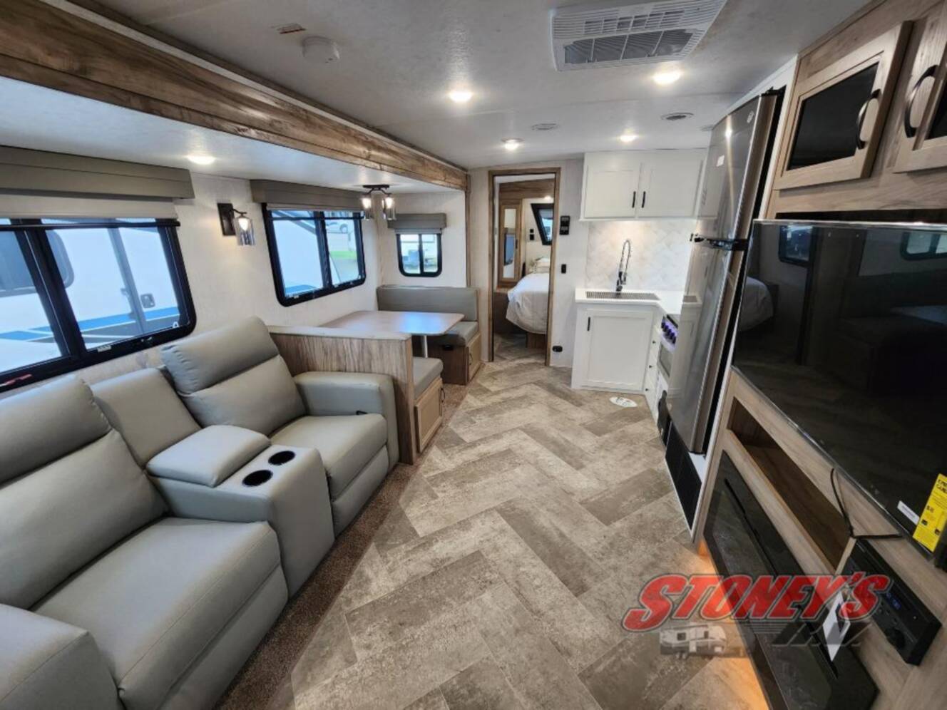 A photo of this 2022 Palomino SolAire Ultra Lite 258RBSS