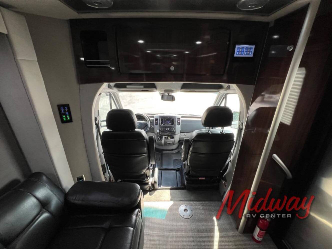 A photo of this 2019 Airstream Atlas Murphy Suite
