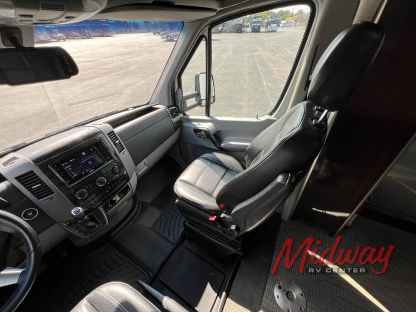 A photo of this 2019 Airstream Atlas Murphy Suite