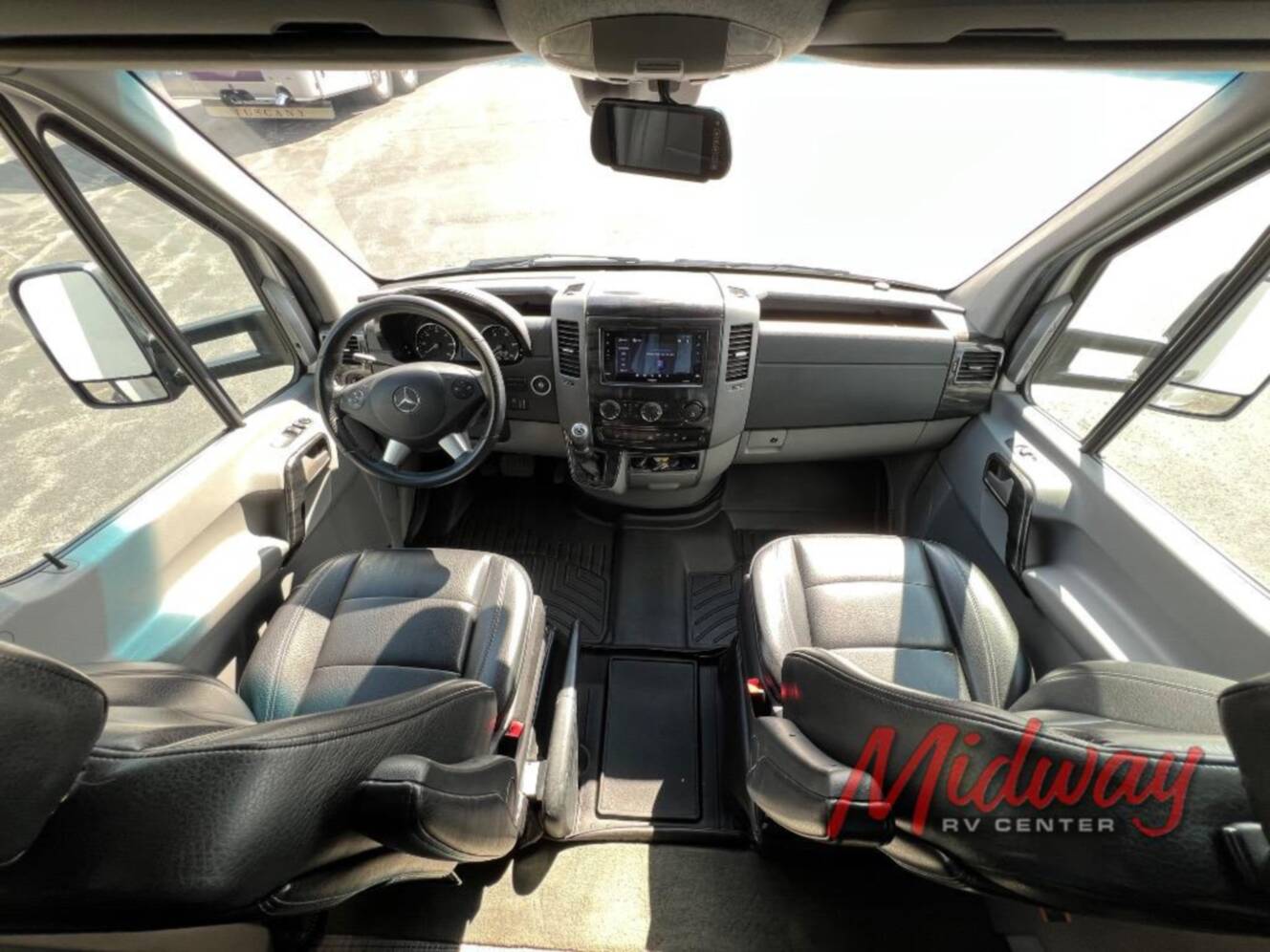 A photo of this 2019 Airstream Atlas Murphy Suite