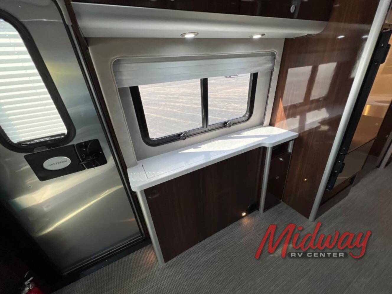 A photo of this 2019 Airstream Atlas Murphy Suite