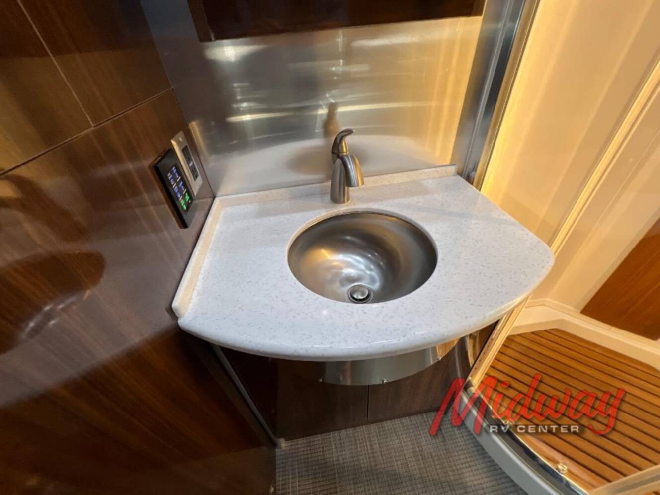 A photo of this 2019 Airstream Atlas Murphy Suite