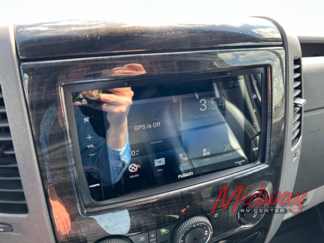 A photo of this 2019 Airstream Atlas Murphy Suite