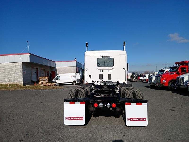 2025 Kenworth T880 photo 4