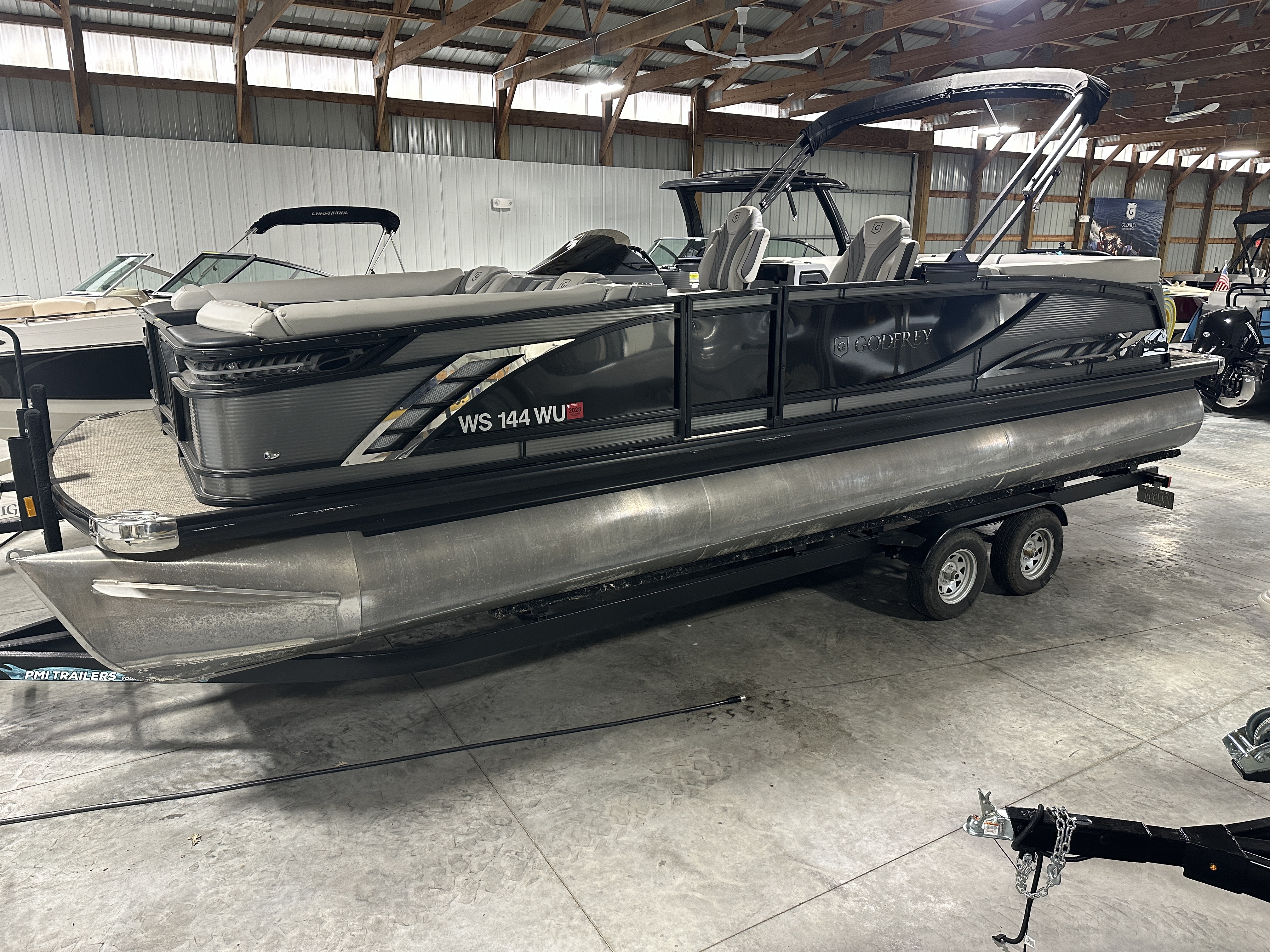 2021 Godfrey Pontoons SANPAN 2600 ULC in fontana WI