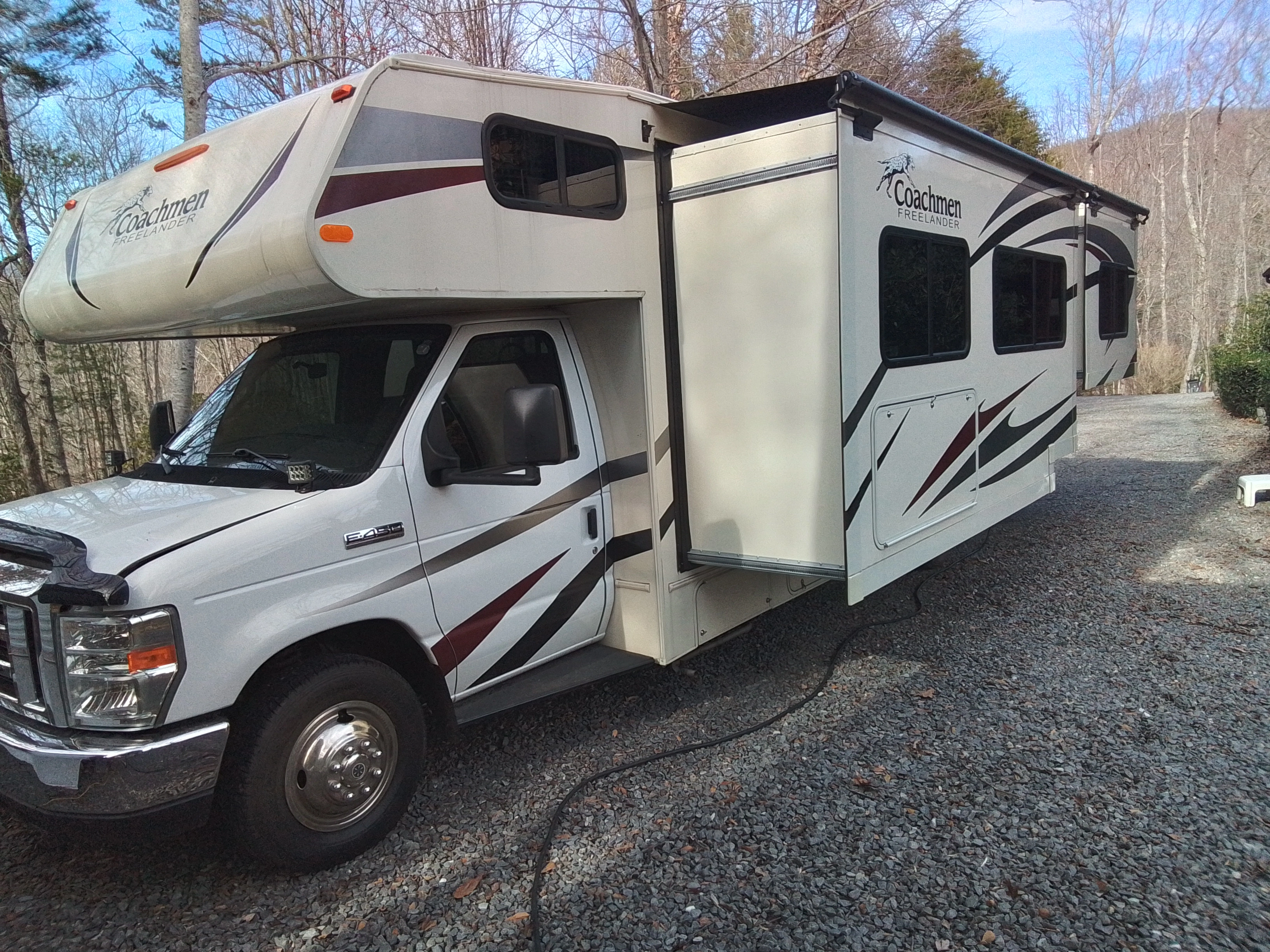 2019 Coachmen FREELANDER 28BH RV