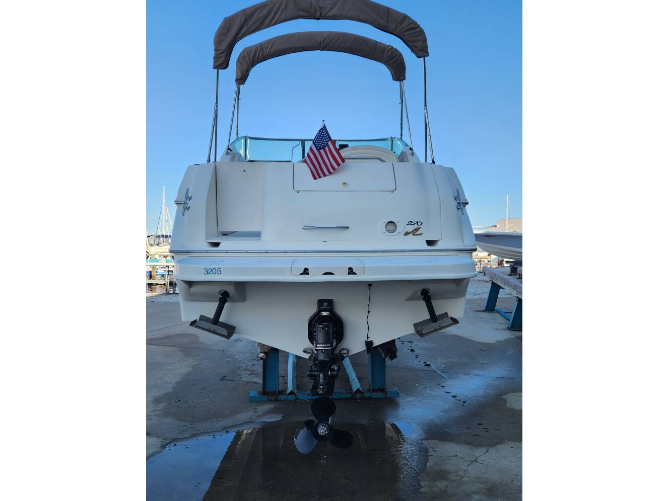 A photo of this 1999 Sea Ray 270 Sundancer