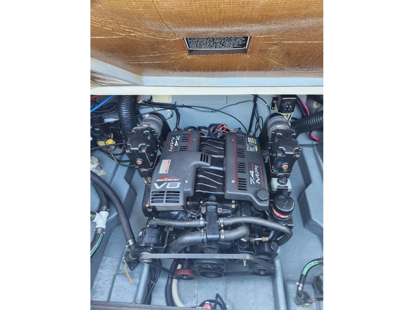 A photo of this 1999 Sea Ray 270 Sundancer