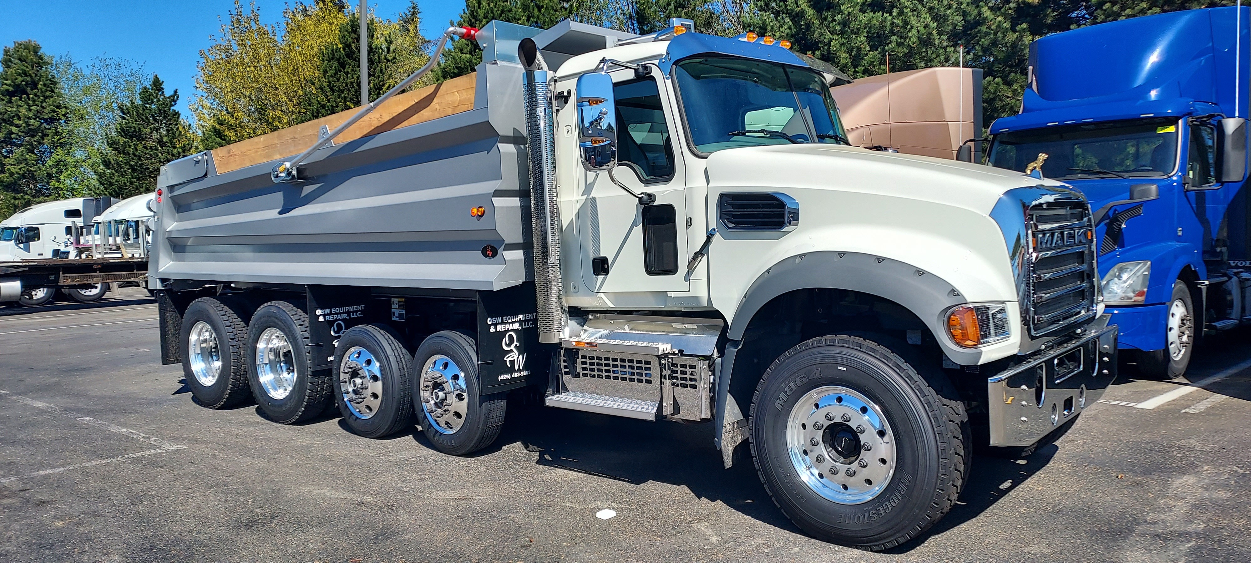 2026 Mack Trucks With Osw Bodies For Sale - Commercial Truck Trader