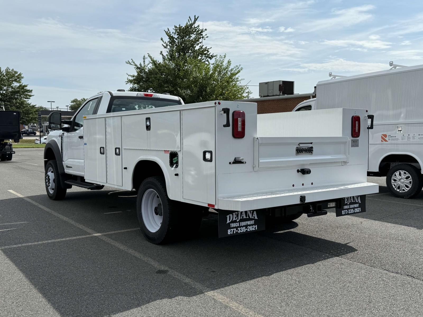 2024 Ford F-550 XL photo 4