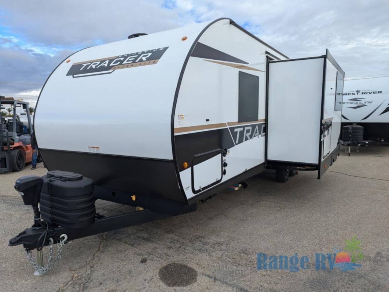 A photo of this 2025 Prime Time Rv Tracer 250BH
