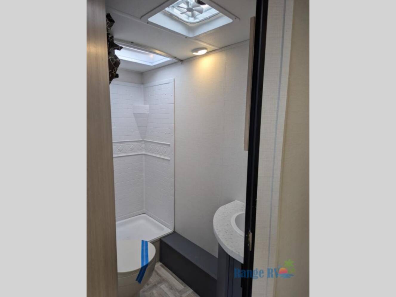 A photo of this 2025 Prime Time Rv Tracer 250BH