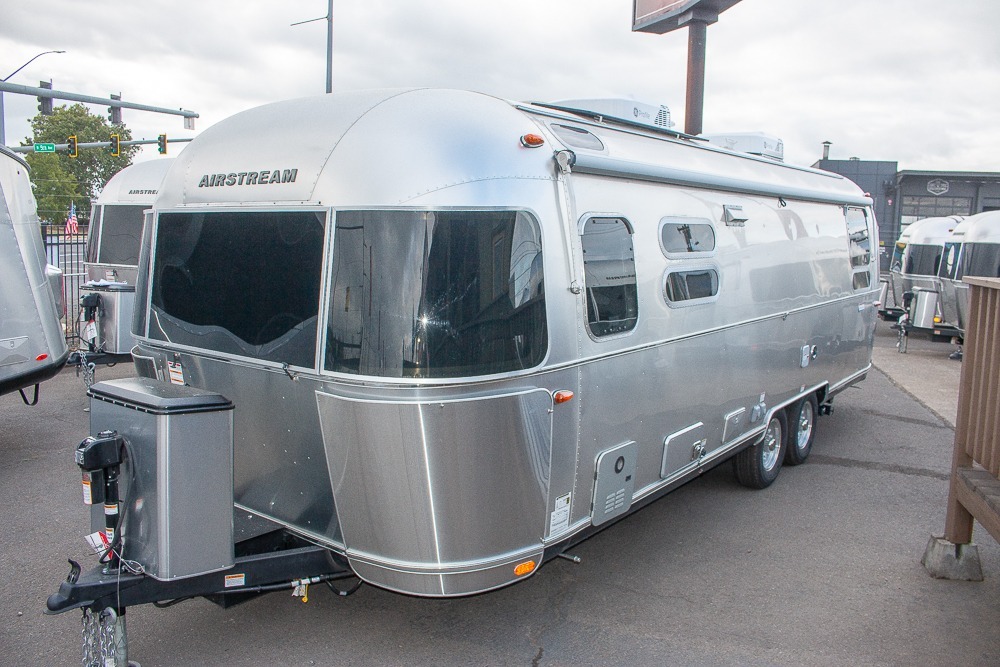 2025 Airstream International 28RB in eugene OR