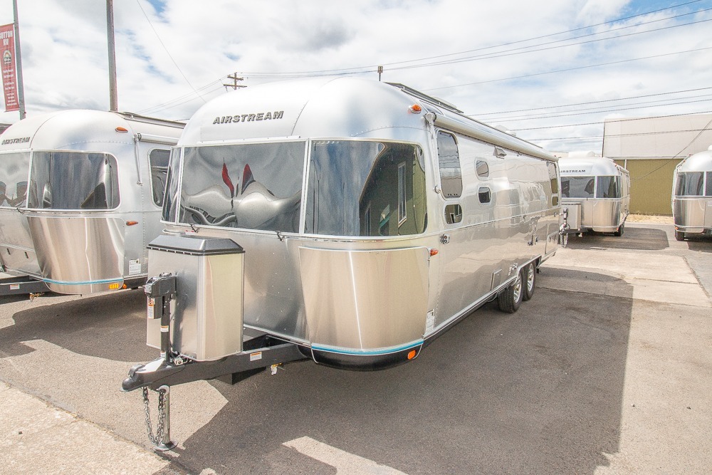 2026 Airstream Classic 28RB Twin in eugene OR
