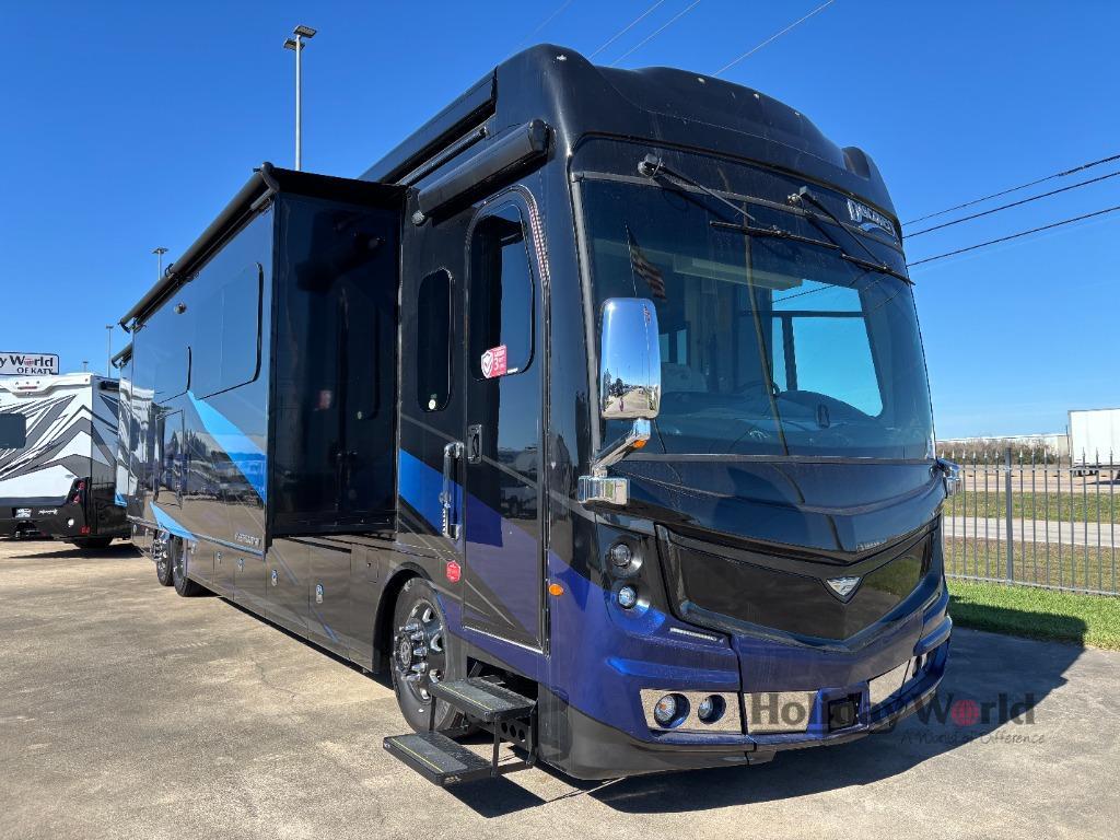 2026 Fleetwood Rv Discovery LXE 44B in katy TX